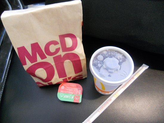 マクドナルド 成田空港第1中央ゲートエリア店